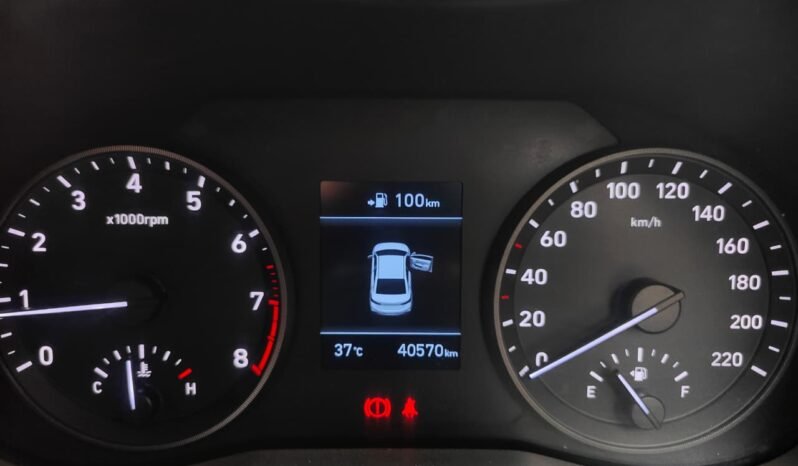 
								VERNA SX (O) 2018 MODEL PETROL full									