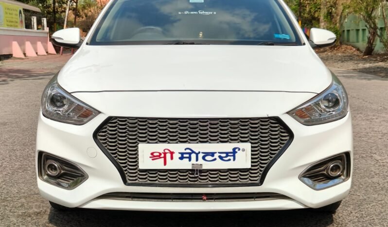 
								VERNA SX (O) 2018 MODEL PETROL full									
