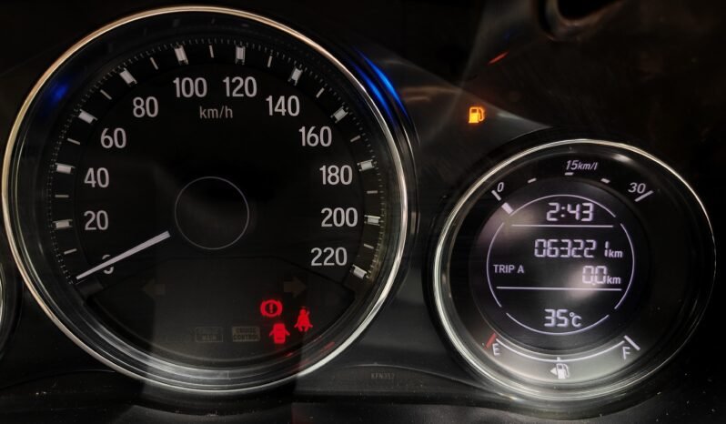 
								HONDA CITY ZX CVT AT 2018 MODEL PETROL full									
