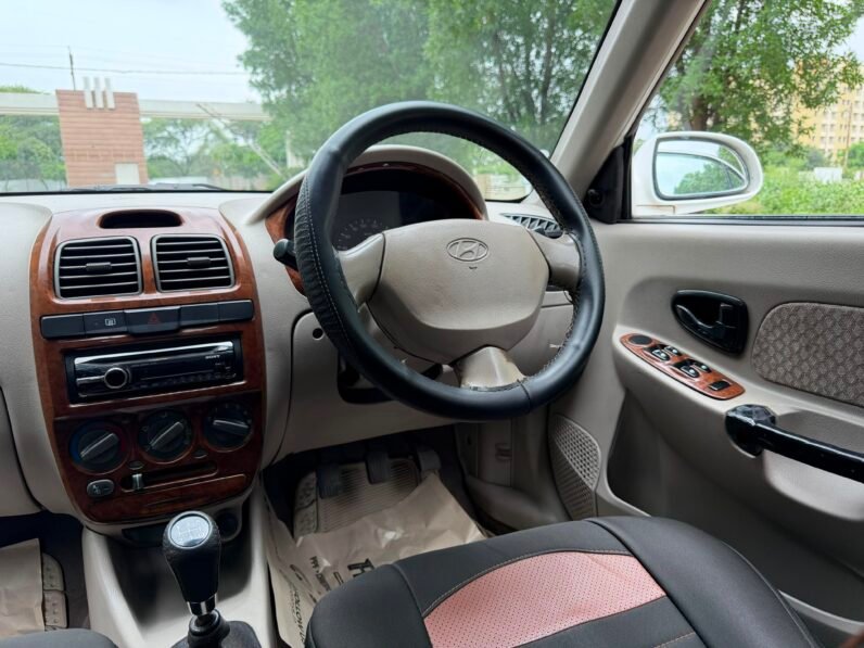 
								ACCENT EXECUTIVE 2010 MODEL PETROL full									