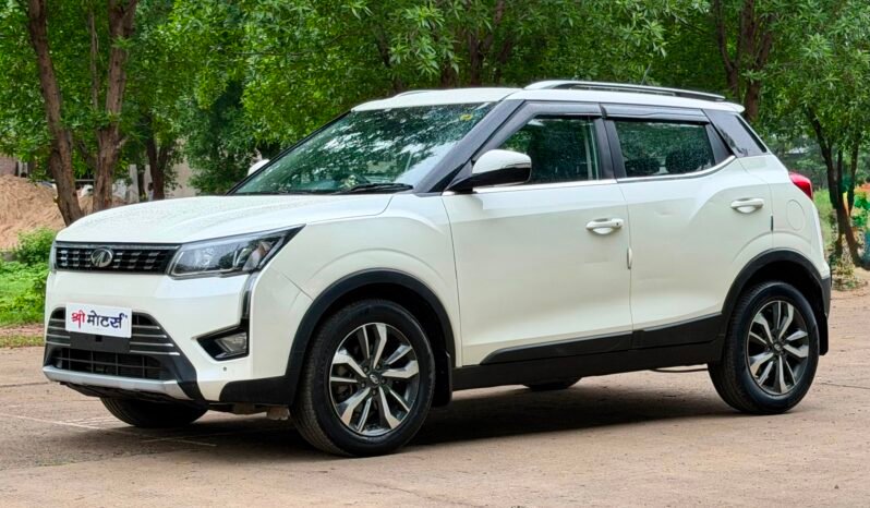 
								XUV300 W8 (O) 2019 MODEL DIESEL full									