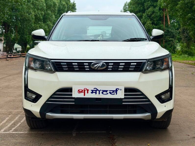 
								XUV300 W8 (O) 2019 MODEL DIESEL full									