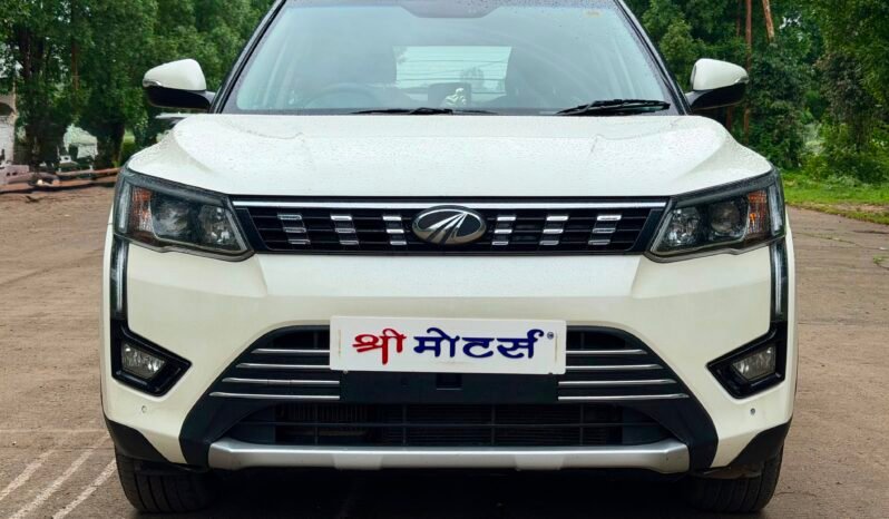 
								XUV300 W8 (O) 2019 MODEL DIESEL full									