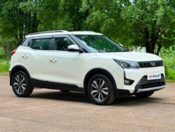 XUV300 W8 (O) 2019 MODEL DIESEL