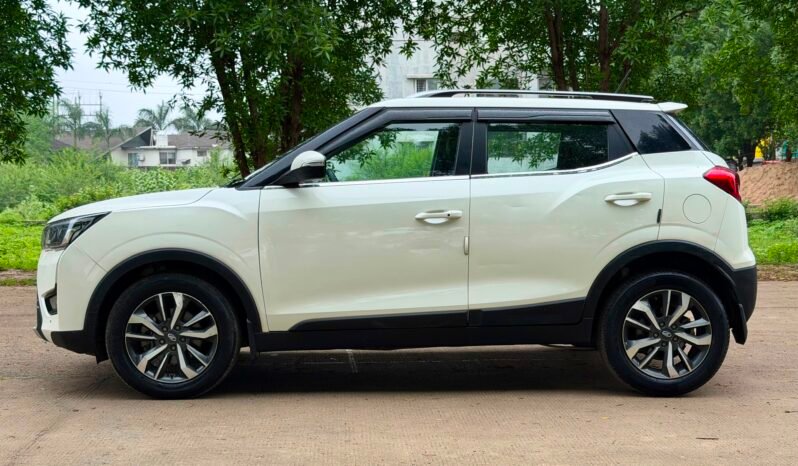 
								XUV300 W8 (O) 2019 MODEL DIESEL full									