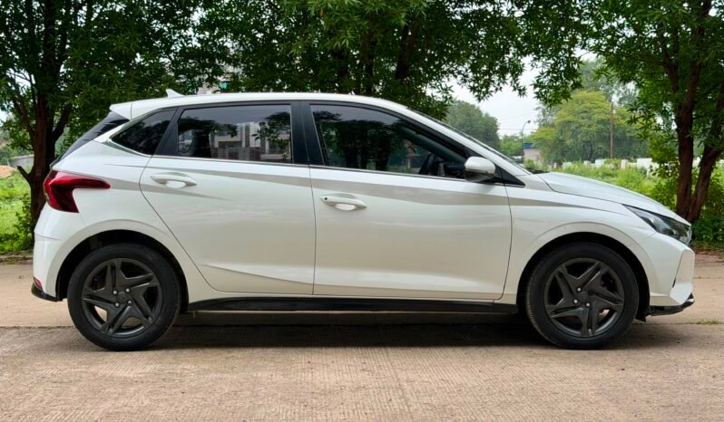 
								I20 SPORTZ IMT 2021 MODEL PETROL full									