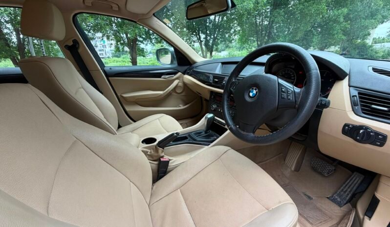 
								BMW X1 SPORT LINE AT 2011 MODEL DIESEL full									