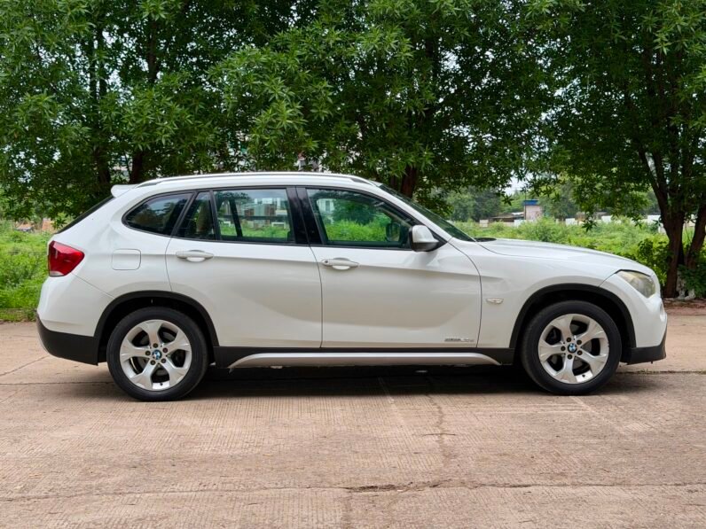 
								BMW X1 SPORT LINE AT 2011 MODEL DIESEL full									