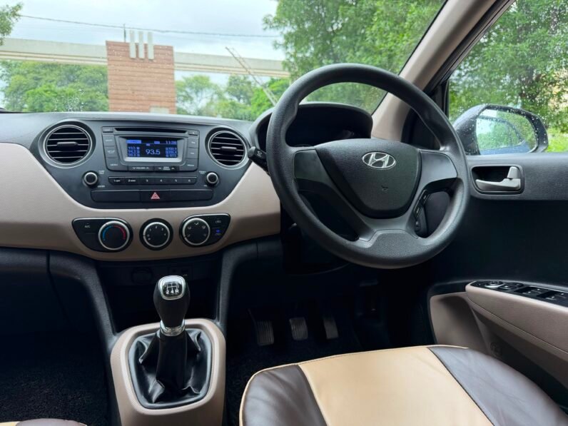 
								GRAND I10 SPORTZ 2015 MODEL PETROL full									