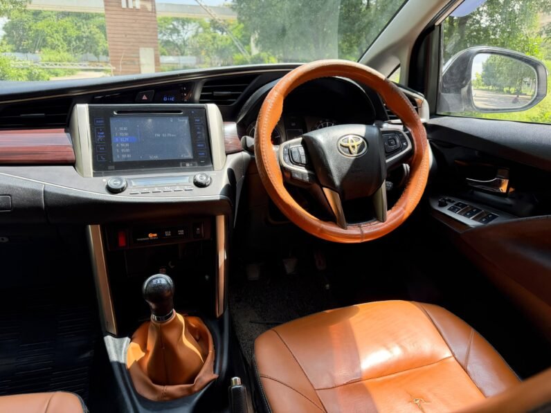 
								INNOVA CRYSTA Z 2016 MODEL DIESEL full									
