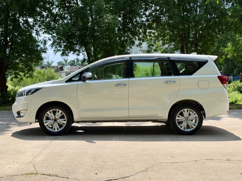 
								INNOVA CRYSTA Z 2016 MODEL DIESEL full									