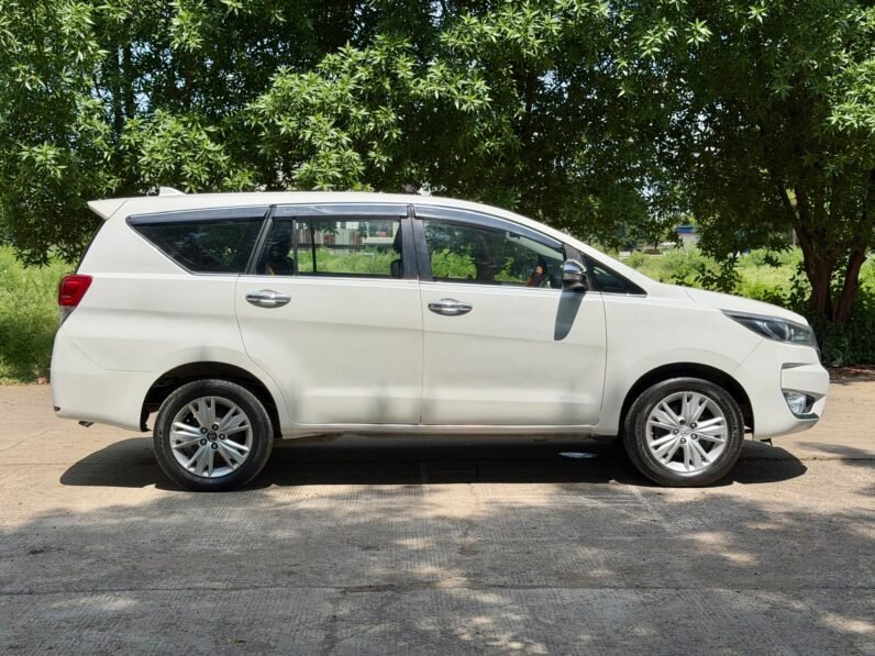 
								INNOVA CRYSTA Z 2016 MODEL DIESEL full									